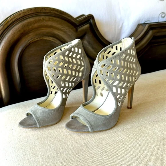 BCBGeneration Stilettos - Picture 1 of 5